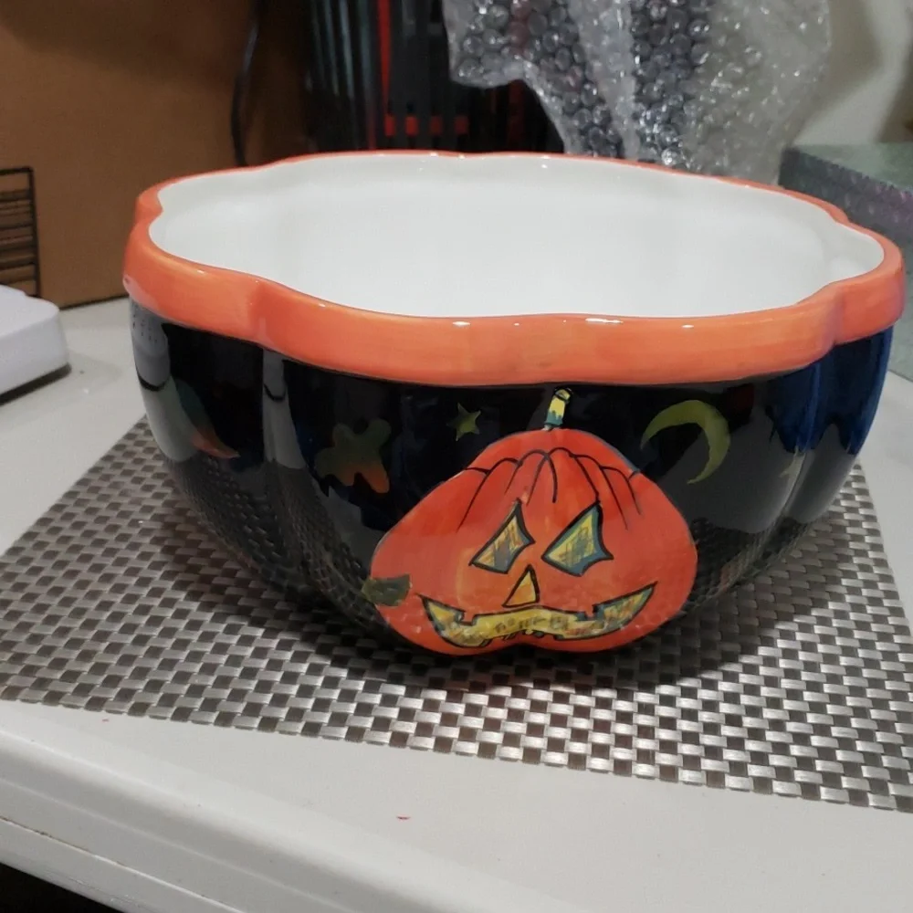 Halloween Pumpkin Bowl - Picture 6 of 12